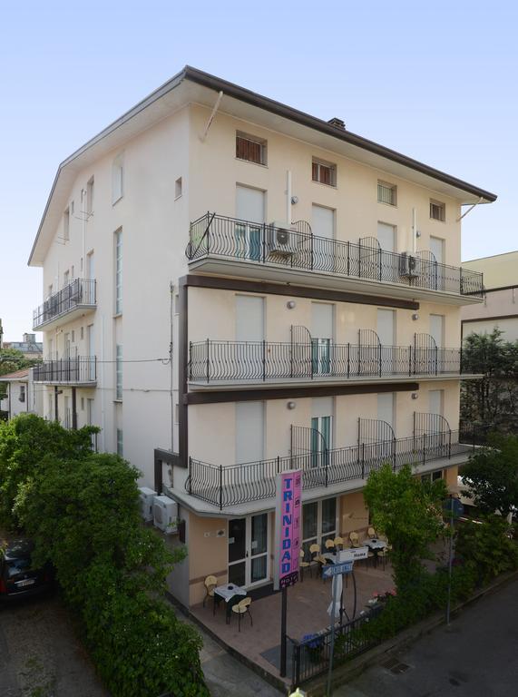 Hotel Trinidad Rímini Exterior foto